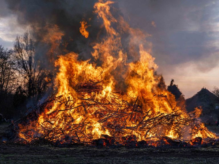 Un feu pascal en Allemagne Un feu pascal en Allemagne