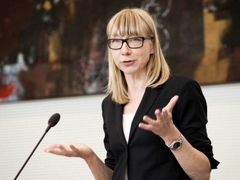 The sociologist Sabine Pfeiffer is an expert on the digital transformation The sociologist Sabine Pfeiffer is an expert on the digital transformation